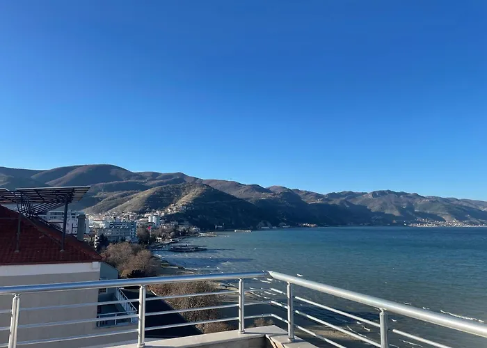 Lostinpogradec Apartment